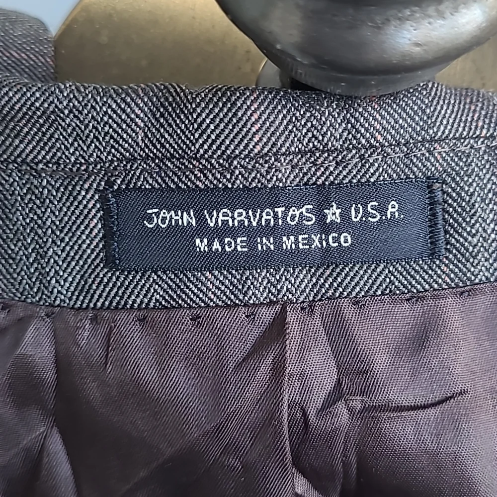 JOHN VARVATOS Dark Brown‎ Grey Striped Worsted Wool Sz 42 L Sport Coat Blazer